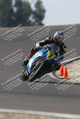 media/Nov-01-2025-TrackDaz (Sat) [[2b4d5192bc]]/C Group/1240pm (Turn 2 Outside)/